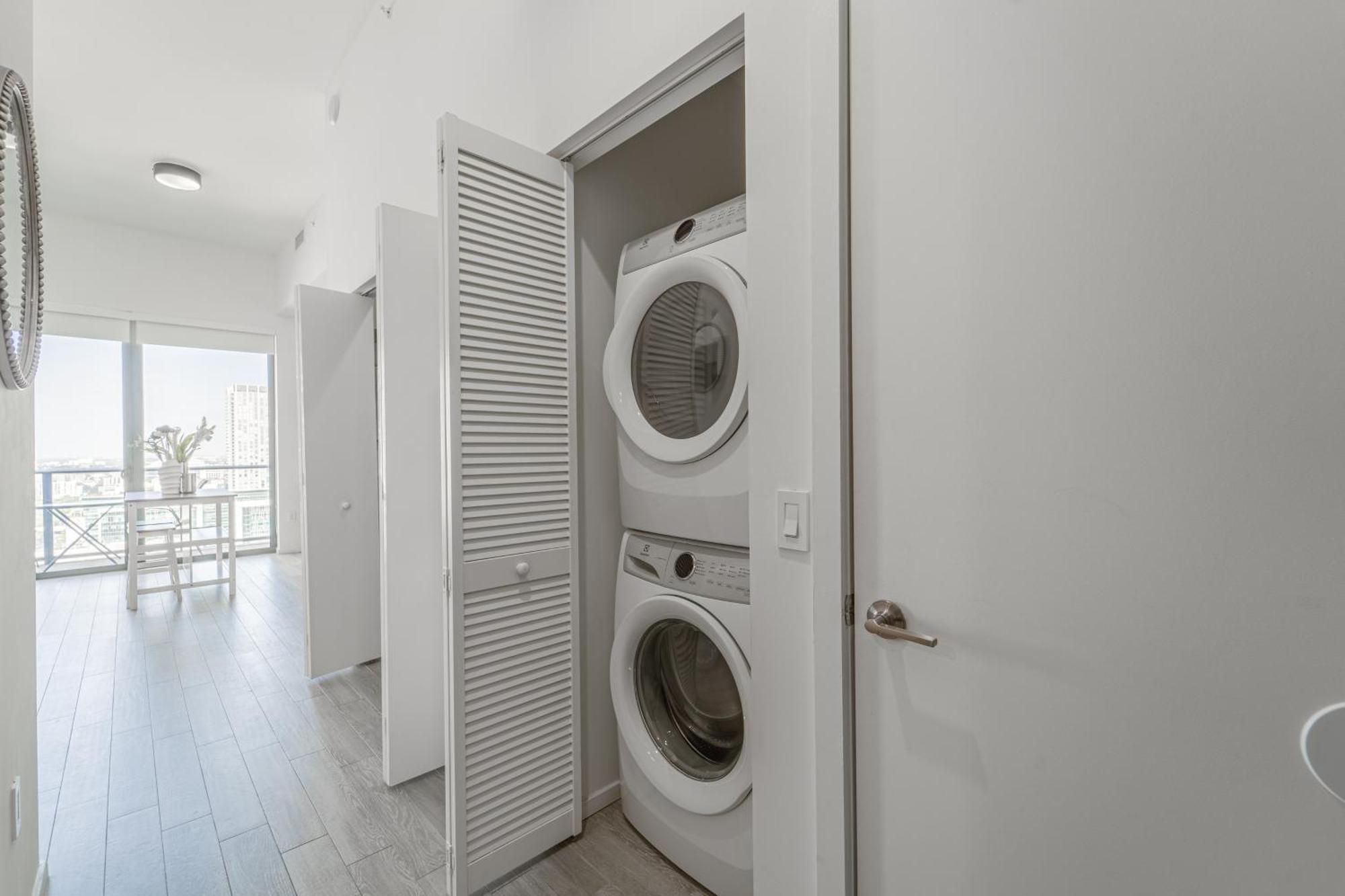 Tr Miami 2 Bedroom, 1 Bedroom, And Studio Condos With Balconies Εξωτερικό φωτογραφία