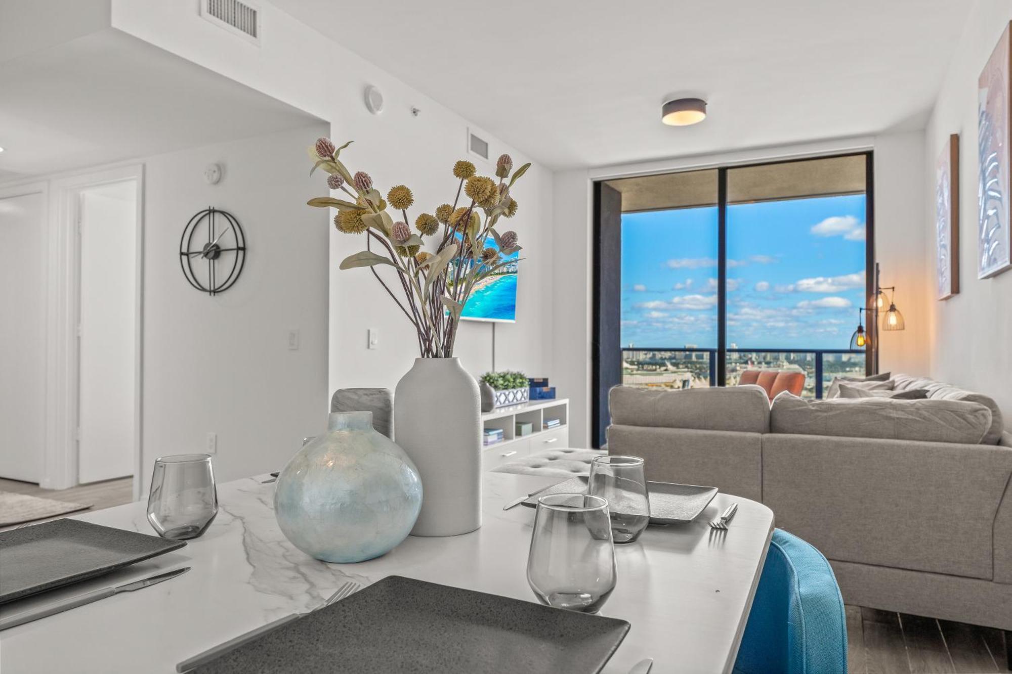 Tr Miami 2 Bedroom, 1 Bedroom, And Studio Condos With Balconies Εξωτερικό φωτογραφία